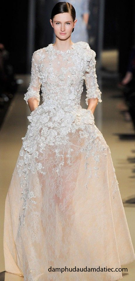 dam da tiec trang dap ren noi sang trong noi bat