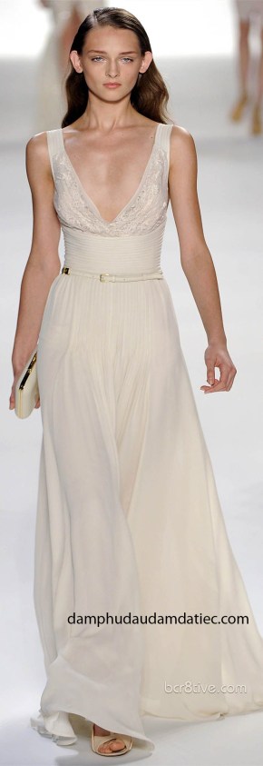 dam da tiec tron mau vang nhat