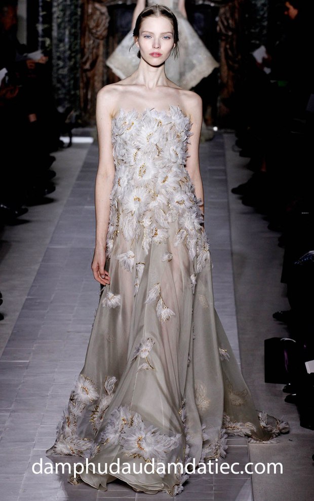 dam da hoi dam da tiec Valentino ARC1870 dam da hoi sai gon meera meera