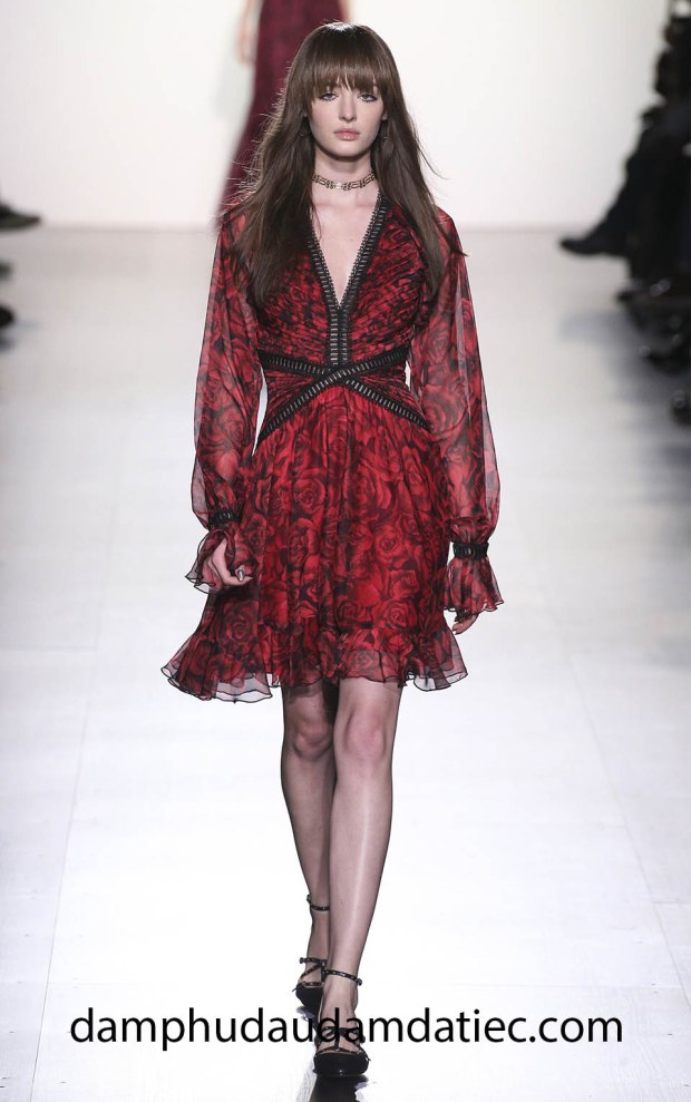 dam da tiec tadashi-shoji-RTW-fall17-TADA_1287 may ao cuoi meera meera bridals