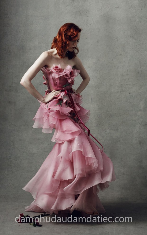 may đầm dạ hội đẹp sài gòn đầm dạ hội xếp tầng Marchesa 2018 địa chỉ may đầm dạ tiệc đẹp tp hcm xưởng áo cưới Meera Meera Fashion Concept