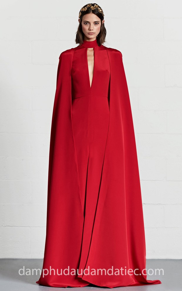 dam da tiec cape nu than hy lap Dennis-Basso-Resort-18-36 dia chi may dam da tiec dep tp hcm ao cuoi meera meera fashion concept