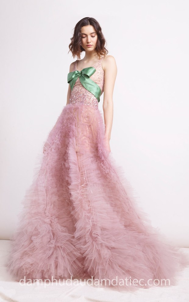 may đầm dạ hội đẹp tp hcm đầm công chúa xếp tầng Monique Lhuillier 2019 địa chỉ may đầm dạ tiệc sài gòn xưởng may váy cưới cao cấp meera meera fashion concept
