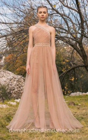 may đầm dạ hội sài gòn đầm dạ tiệc lệch vai Elizabeth-Kennedy-Spring-2018 địa chỉ may đầm tiệc đẹp tp hcm xưởng may váy cưới cao cấp meera meera fashion concept