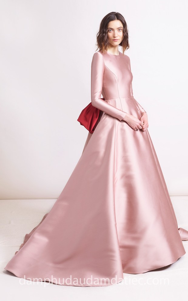 xưởng may đầm dạ hội đẹp tp hcm sài gòn đầm dạ hội công chúa satin Reem Acra PreF18