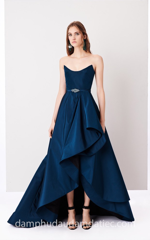 may đầm dạ tiệc đẹp tp hcm sài gòn meera meera bridal váy công chúa dự giải Oscar de la Renta 2018 PEACOCK