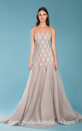 may dam da tiec dep tp hcm sai gon ao cuoi meera meera GEORGES-HOBEIKA-Resort-2019-Look10