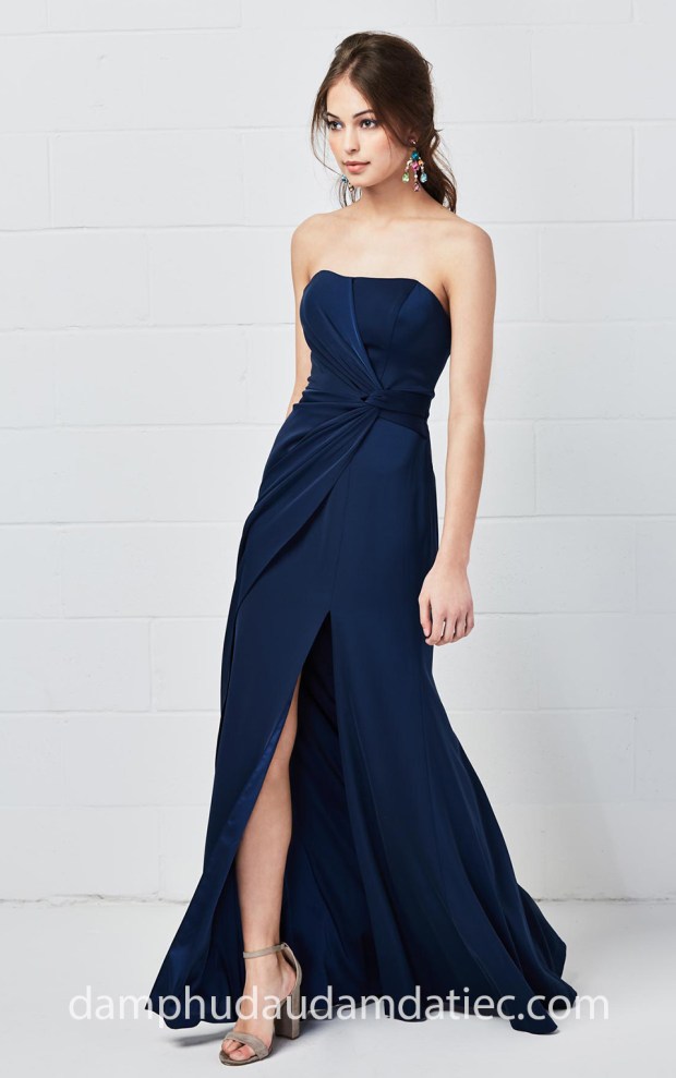 Dam da tiec cup nguc xe ta NN5848