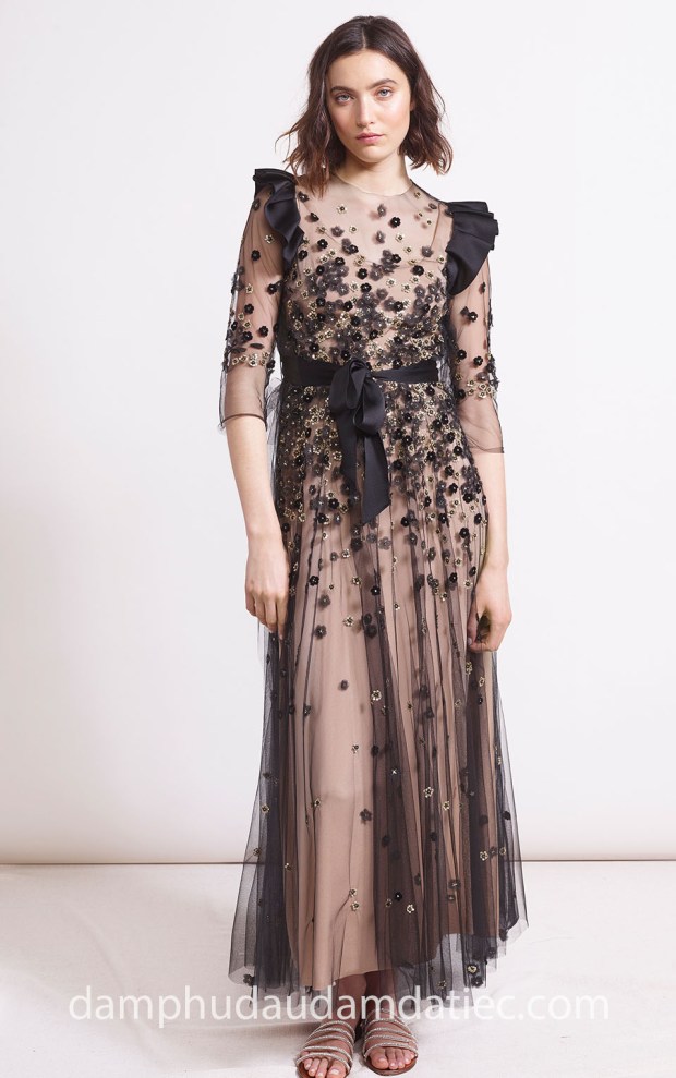 may ao cuoi dep tp hcm meera meera fashion concept 2019 Reem Acra PreF18 look-5