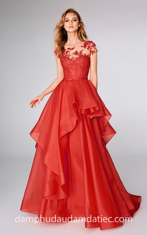 dam da tiec cong chua xep tang may dam da tiec dam da hoi Sai Gon Meera Meera Fashion Concept San Patrick 2019 8352